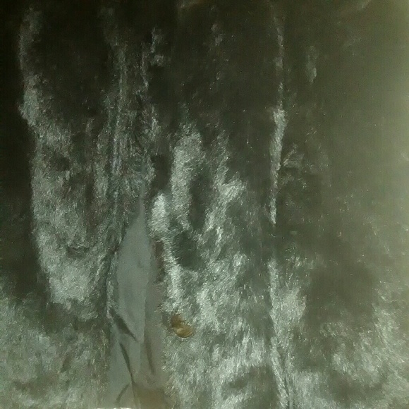 Black faux fur coat - Picture 2 of 2